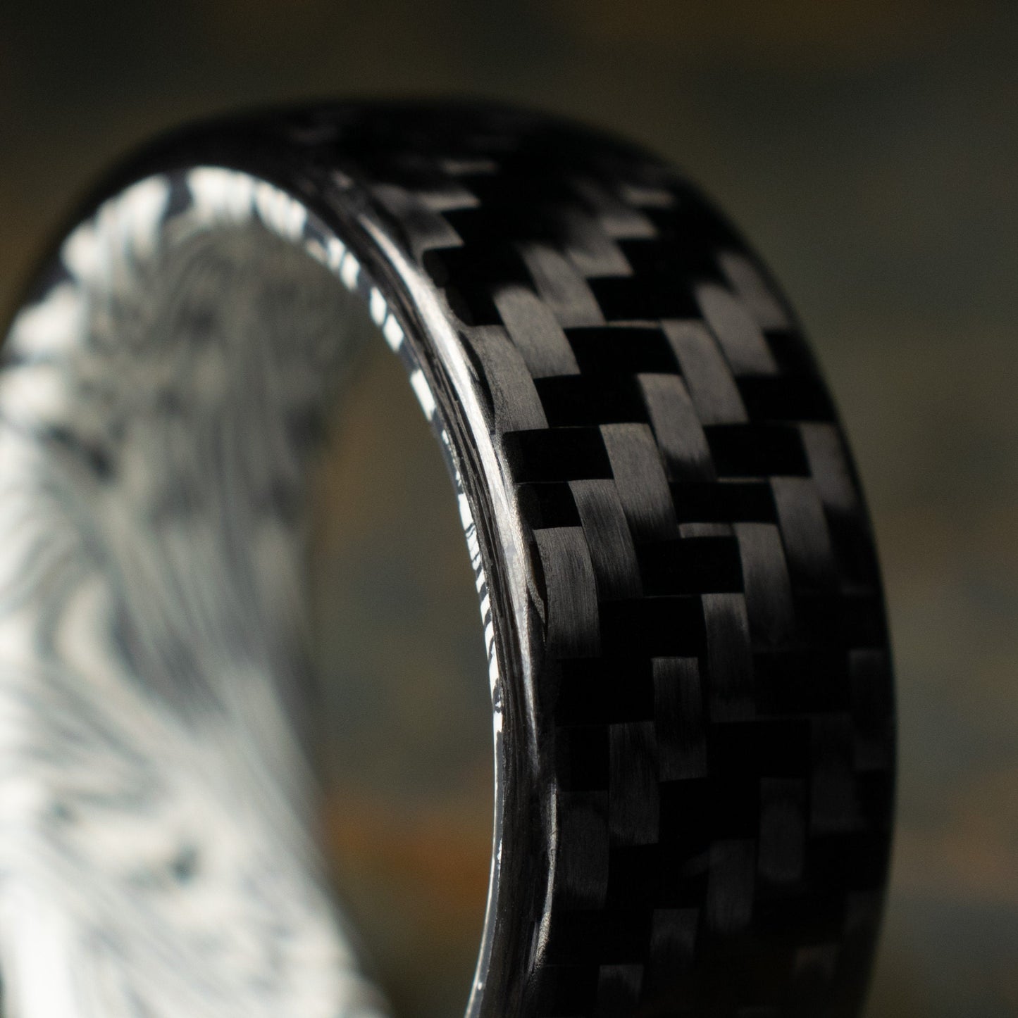 1k Twill Carbon Fiber Ring Lined With Tuxedo Mosaic Spectrum Damascus