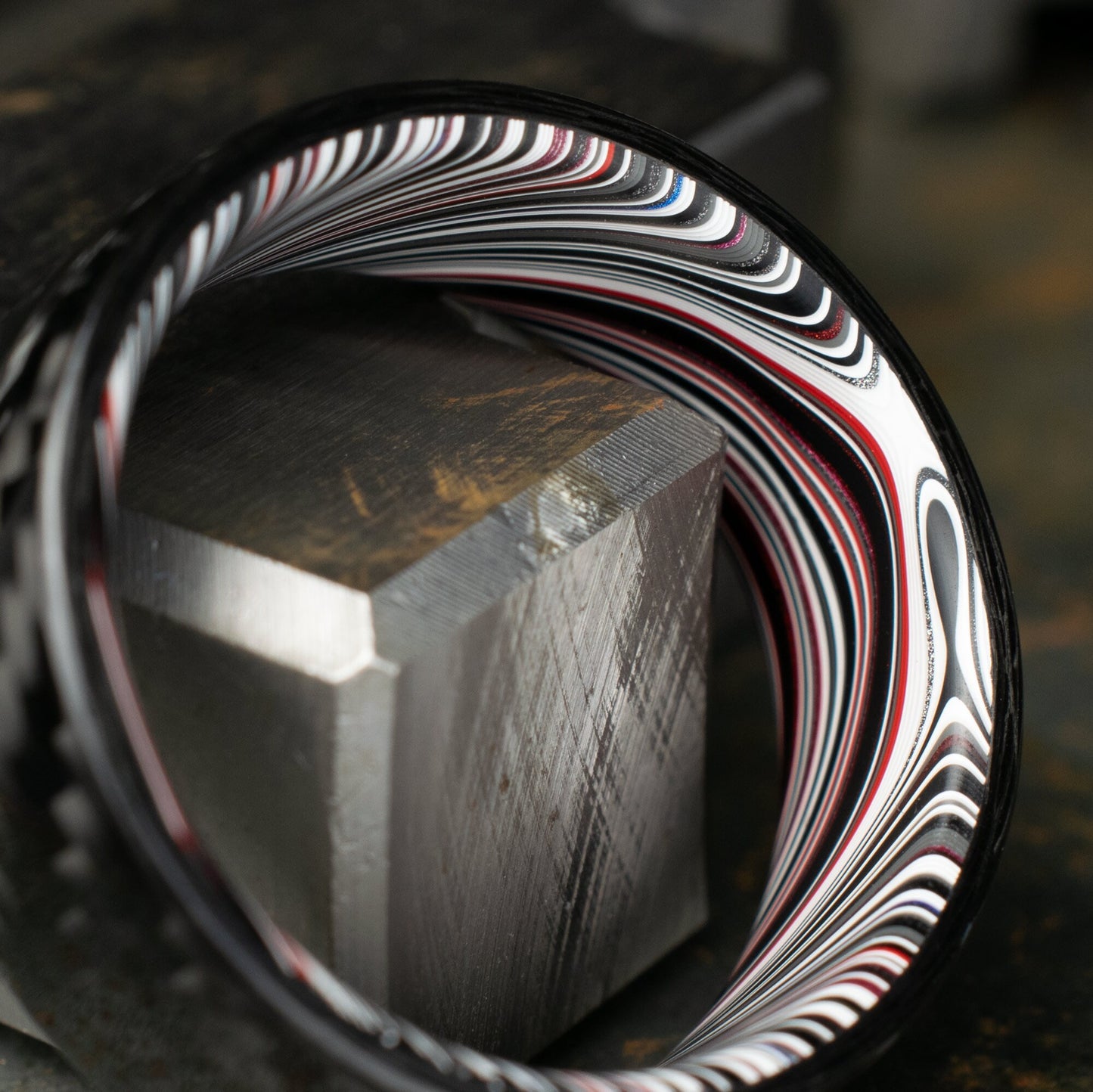 1k Twill Carbon Fiber Ring Lined With Tilted Fordite. Gloss Finish Carbon Fiber