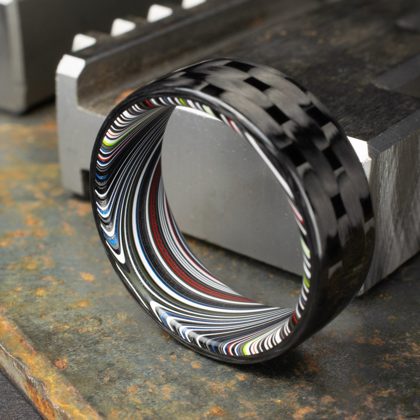5HS Carbon Fiber Ring Lined With Tilted Premium Fordite