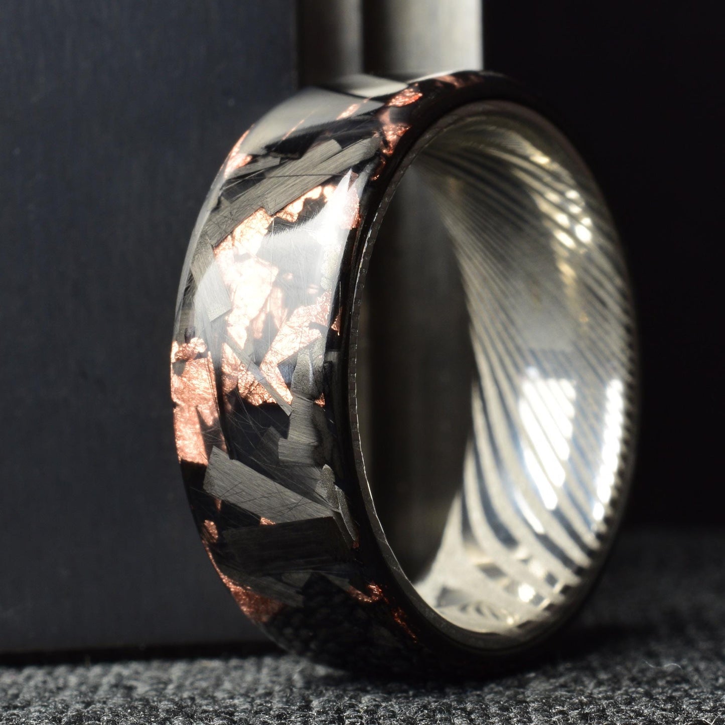 Polished Copper Chopped Lg Carbon Fiber Lined With Stainless Steel Damascus. Forged Carbon Fiber. Black Ring.