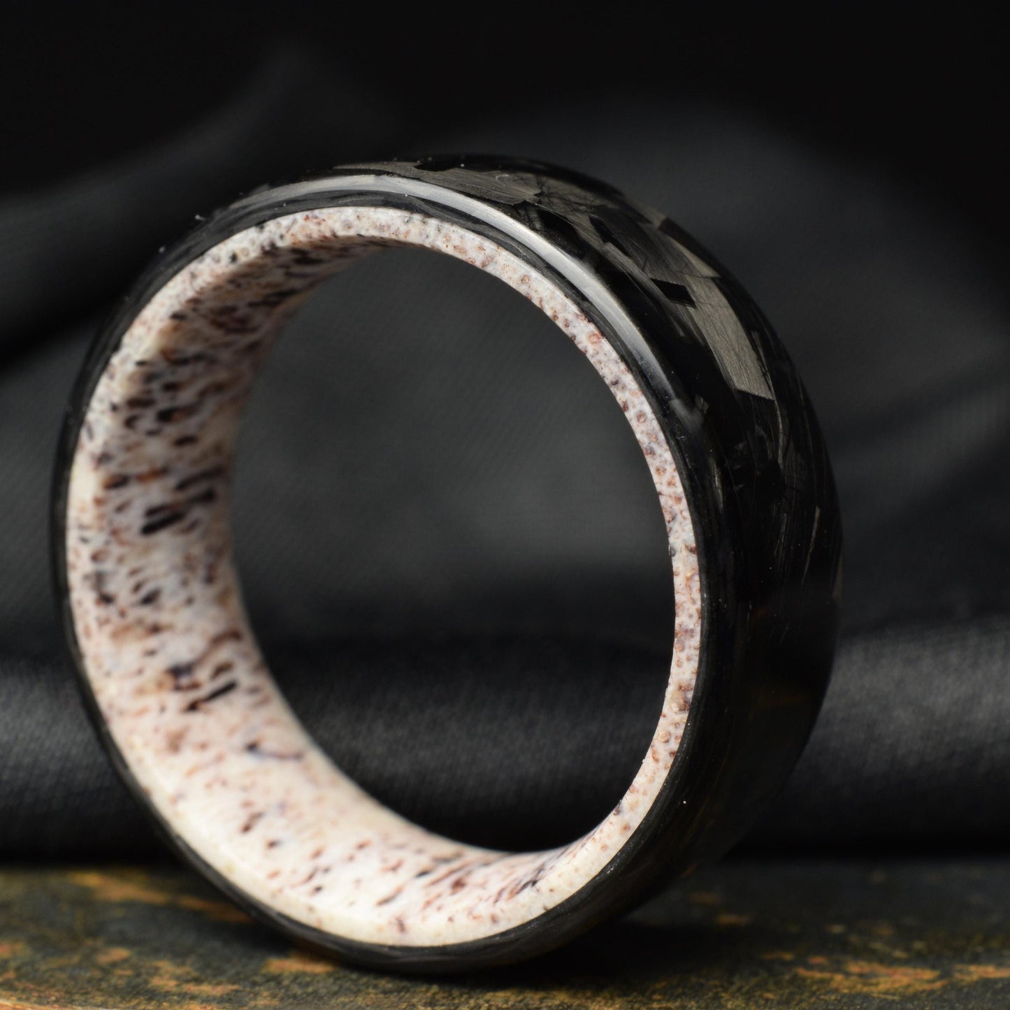 Polished Lg Chopped Carbon Fiber Wedding Band with Deer Antler Liner — Apex Hunter view 9